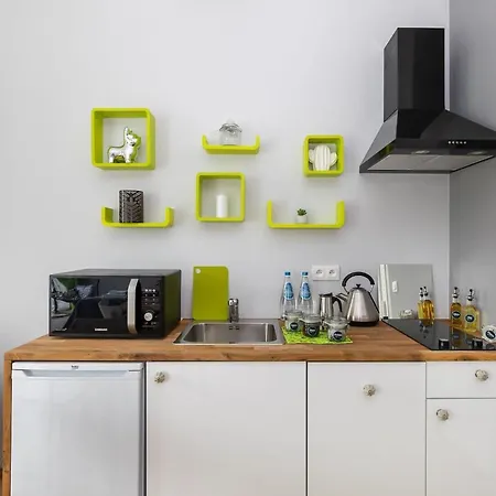 Burakowska In By Renters