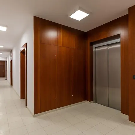 Burakowska In By Renters