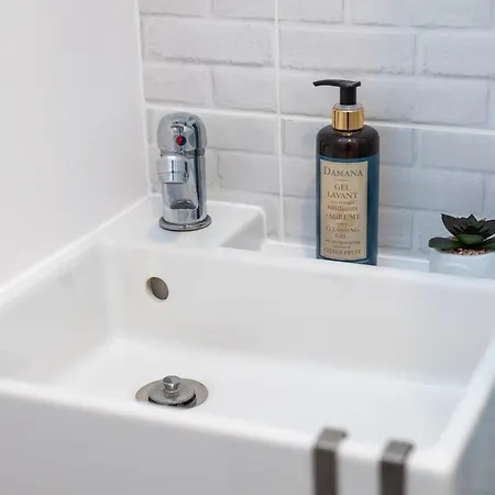 Appartement Burakowska In By Renters Varsovie