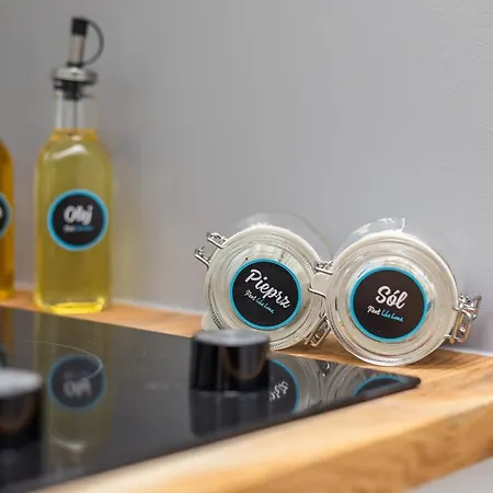 Burakowska In By Renters *