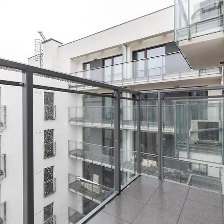 Burakowska In By Renters *